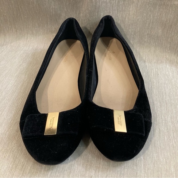KATE SPADE Sz 8.5 Velvet Round Toe Cap Metal Accent Ballet Flats Shoes - Picture 2 of 9